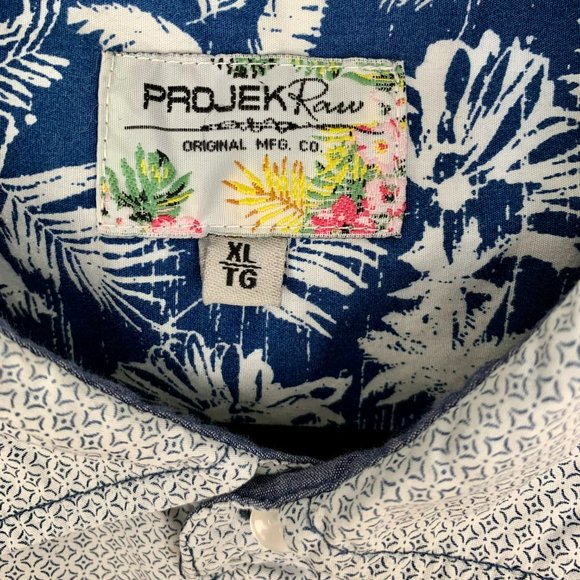 2/$25 - PROJEK RAW Short Sleeve Button Down Shirt - Picture 7 of 9